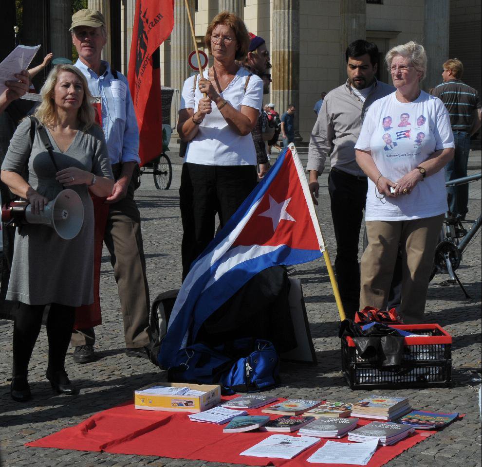 Kundgebung für die Freiheit der CUBAN FIVE vor der US-Botschaft Berlin, 12.09.2010