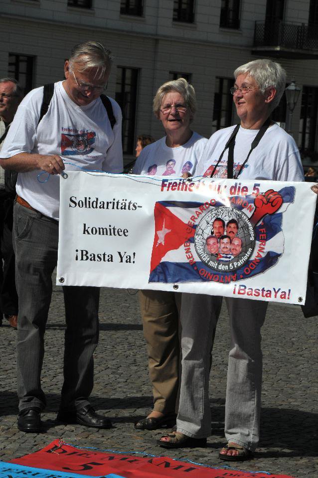 Kundgebung für die Freiheit der CUBAN FIVE vor der US-Botschaft Berlin, 12.09.2010