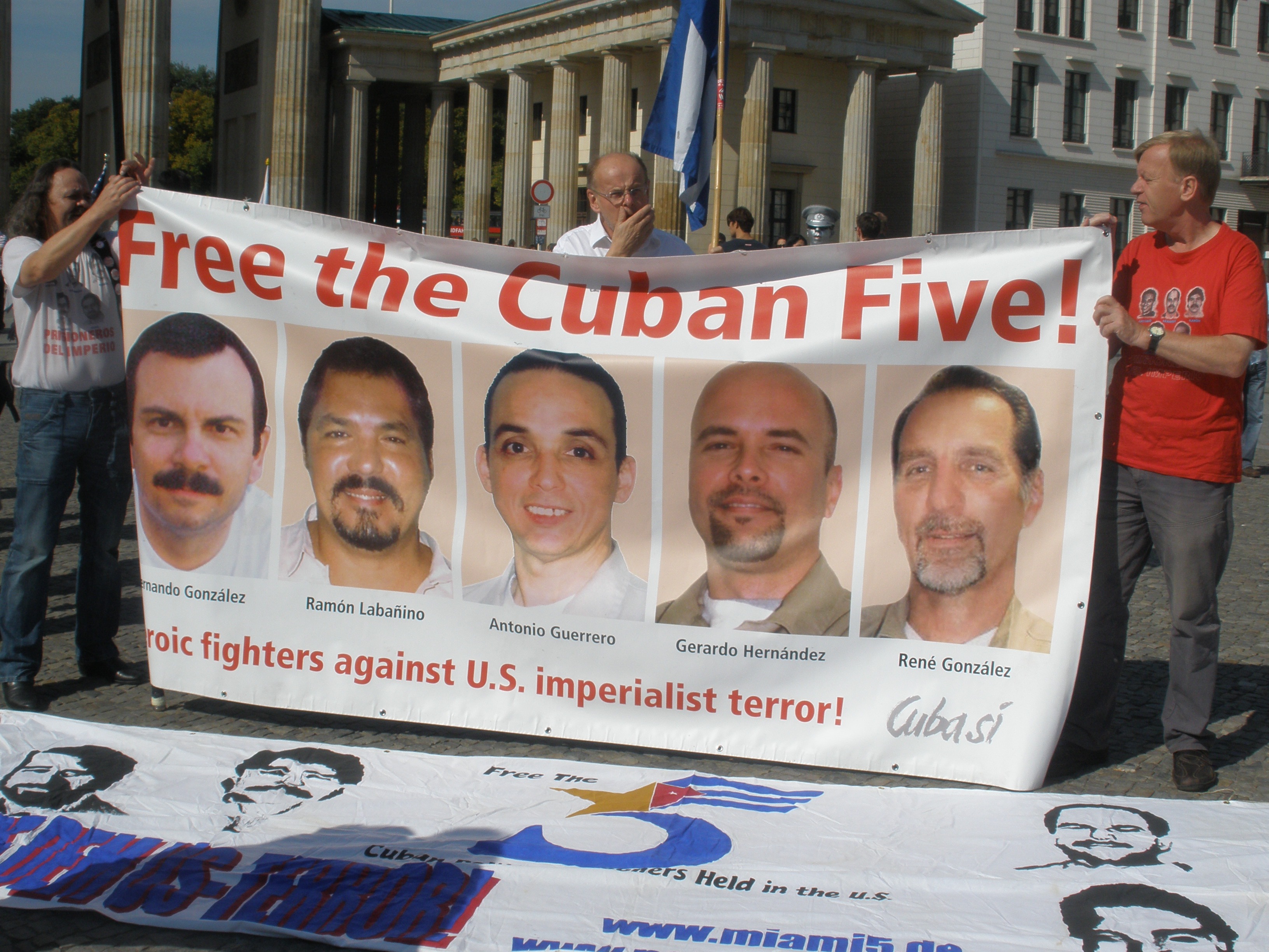 Kundgebung für die Freiheit der CUBAN FIVE vor der US-Botschaft Berlin, 12.09.2010