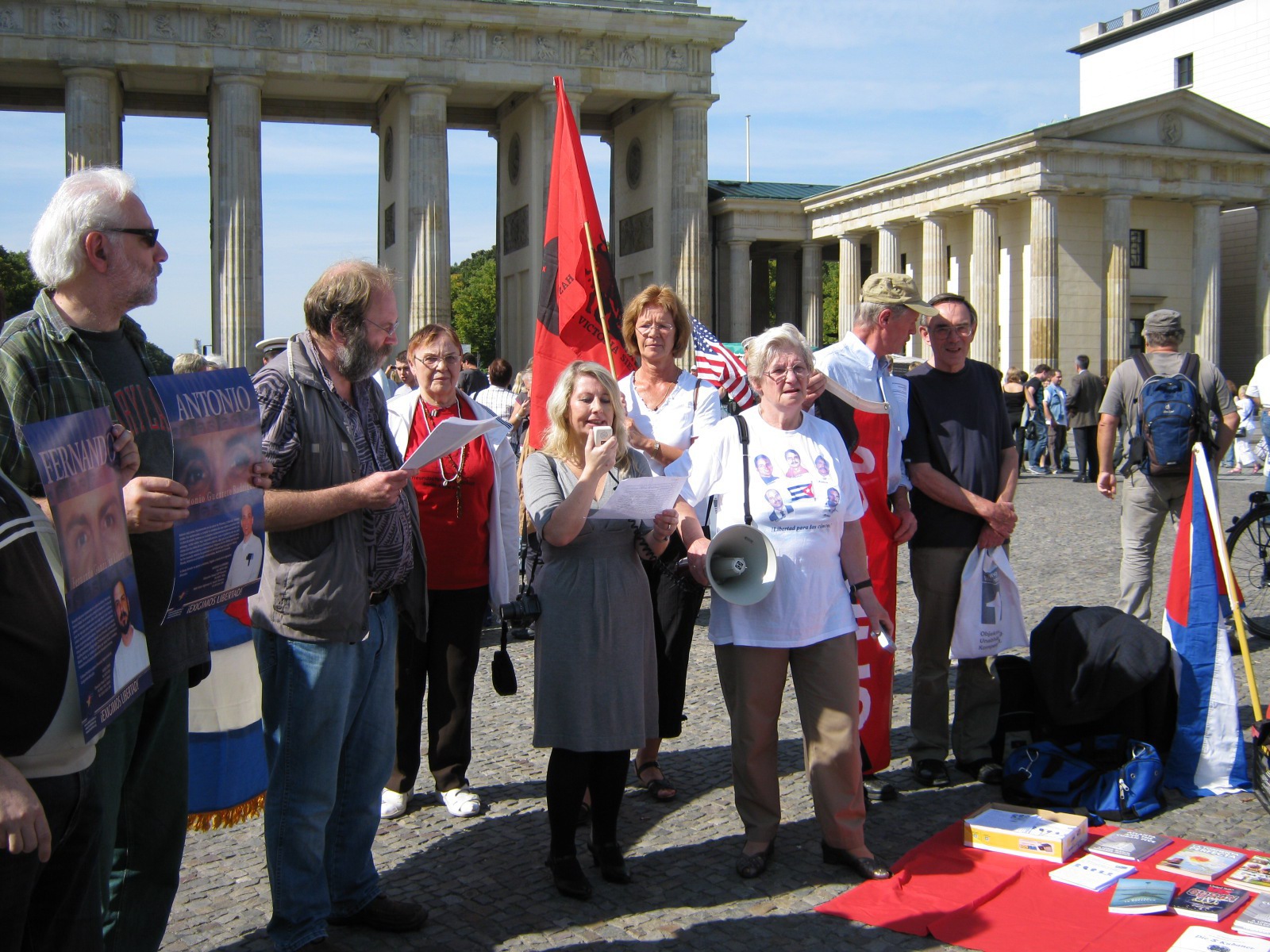 Kundgebung für die Freiheit der CUBAN FIVE vor der US-Botschaft Berlin, 12.09.2010